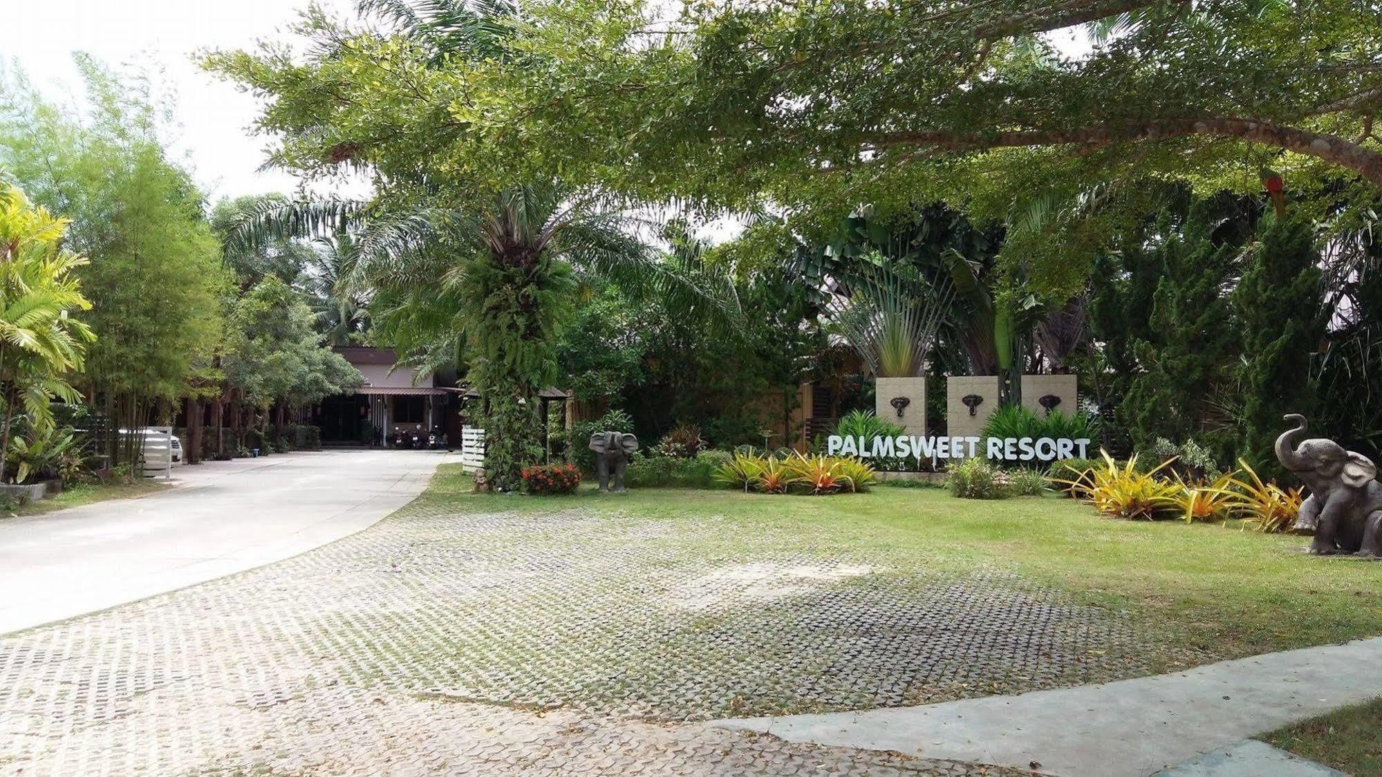 Palm Sweet Resort Chumphon Exterior photo